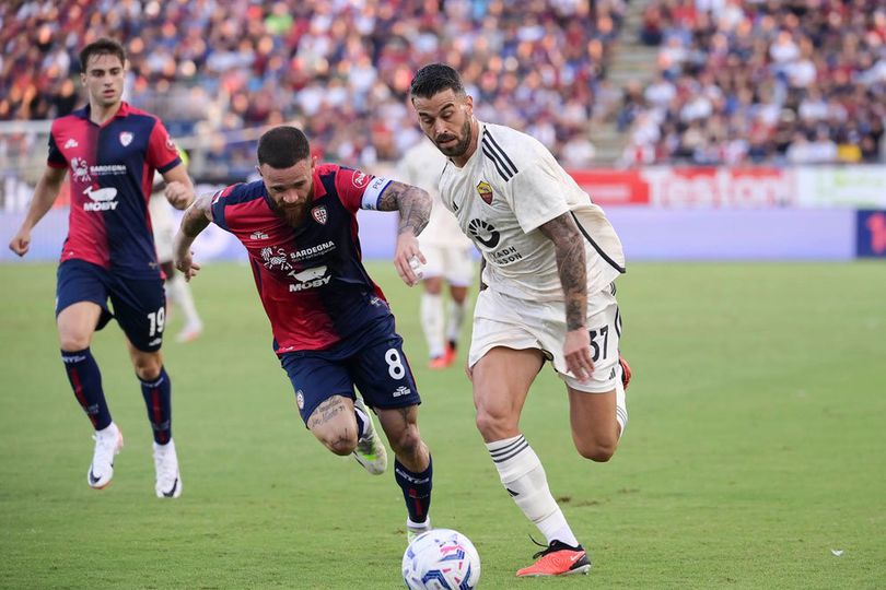 nhận địn Roma vs Cagliari